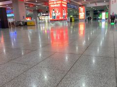-麦当劳(合肥南站候车层)