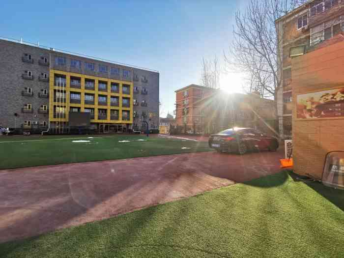 花园村第二小学-"这是花园村第二小学的分校区,主要是供一二.