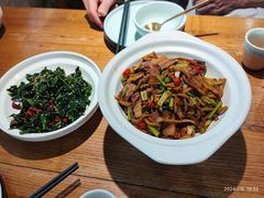 -九锅一堂酸菜鱼(万达广场店)