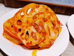 -爆炸头阿姨小四川正宗川味小吃(无任何分店)
