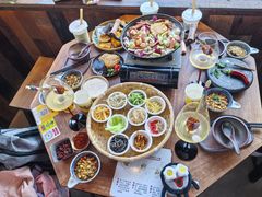 -包整·丝娃娃(一览甲秀楼风景店)