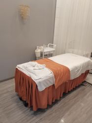 -菩羽·专业美胸·连锁养护中心