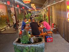 -三道苗苗鱼·美蛙黄辣丁(八里店)