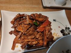 菌菇牛柳-吴越荣记苏州菜·松鼠桂鱼100%活鱼现做(斜塘老街店)