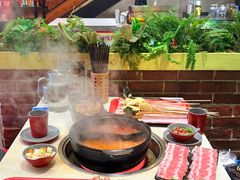 -钢管厂五区小郡肝串串香火锅(梅川路店)