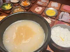 -银米·云南传统过桥米线(双廊黑金冠店)