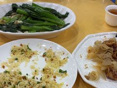 -鹏城人家海鲜酒家·23年老字号(较场尾店)