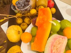 -雍容荟活帝王蟹活龙虾自助(苏宁旗舰店)