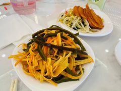 -伊穆祥牛肉面总店·清真