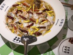 -渔语鱼酸菜鱼新川菜(来福士店)