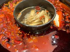 菌汤鸳鸯锅-铜人李火锅(西大街店)