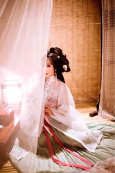-九月鹰飞汉服摄影工作室