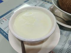 水牛奶炖蛋白-黄师奶甜品店
