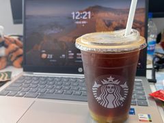 -星巴克臻选(上海淮海百盛购物中心店)