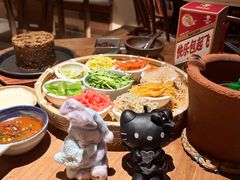 -包整·丝娃娃(一览甲秀楼风景店)