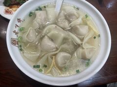 刀鱼馄饨-老半斋(福州路店)