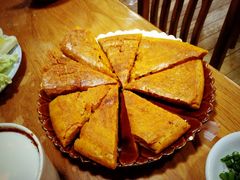 青稞饼-银同牦牛肉火锅