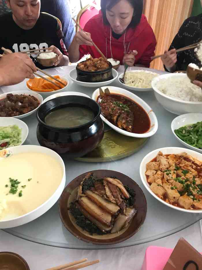 宝顶山风景区有吃饭的地方吗普通团餐大众点评餐饮团餐费率旅游团餐