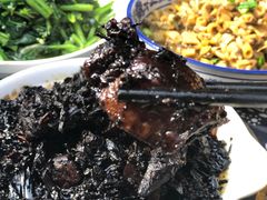 梅干菜扣肉-国生茶庄·地道农家菜团建活动