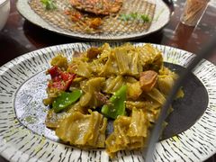 -天天向上素食餐厅(五台山店)