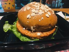 -The Habit Burger Grill 哈比特汉堡(爱琴海店)