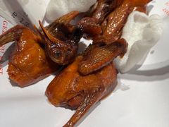 脆皮乳鸽-鸽子侯·家宴·平价海鲜(绿地店)