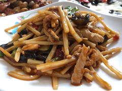 鱼香肉丝-杨胖子私房菜(秦虹路店)