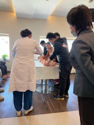 -爱陪伴一对一月子中心(融侨店)
