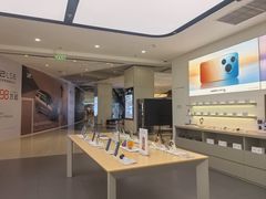 -华为授权体验店(中山公园来福士)