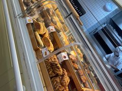 -红星前进面包牛奶公司(君太店)