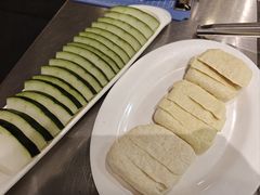 -胡须佬鸡煲四季火锅店(石厦西村直营店)