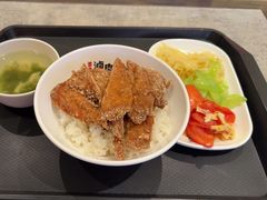 -大食代美食广场(上海中心店)