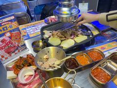-千滋百味自助烤肉火锅(东门町店)
