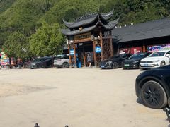 -安吉龙王山峡谷漂流