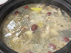 -花苑美食横琴生蚝火锅(拱北粤华路店)