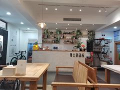 大堂-东土食研所(渔港路店)