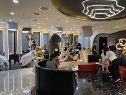 -TOP HAIR SALON