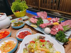 -明洞阿姨·韩式酱蟹烤肉·创意料理(三元桥店)