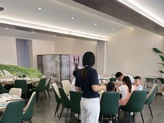 -何适山庄·团餐住宿(水长城P2停车场店)