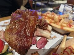 -HUZI虎滋精酿餐吧(京西大悦城店)
