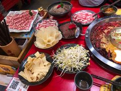 -谭鸭血老火锅(七宝万科广场店)