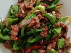 小炒黄牛肉-谭家菜农夫山庄