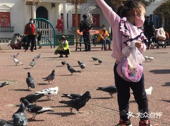 打卡网红免费公园-月亮河公园