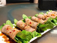 薄荷牛肉卷-滇越乘象云南餐厅(豆各庄店)