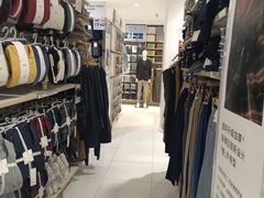 -优衣库(广州天河领展广场店)