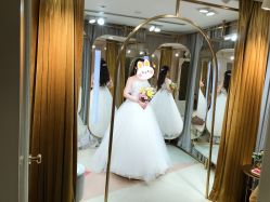 -LA GRACE高端婚纱礼服定制馆