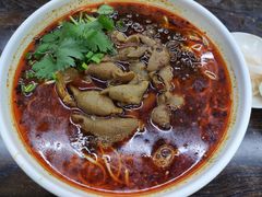 特色肥肠面-耙豌豆重庆小面