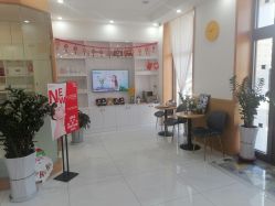 -靓芙泉祛痘.科技美肤连锁