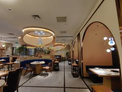 -樾餐厅泰式海鲜火锅(民歌湖店)