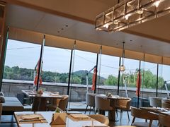 -上海佘山世茂艾美酒店